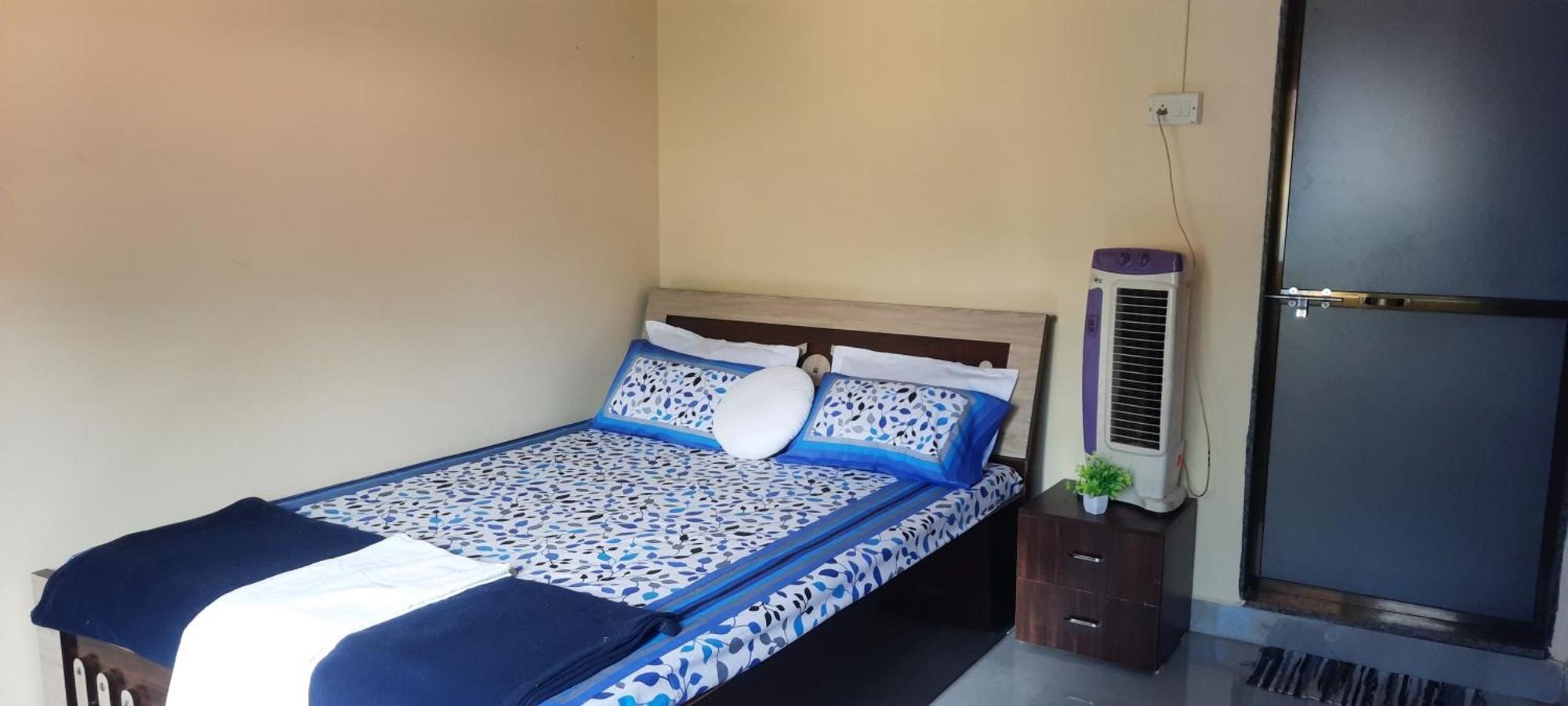 Costel Hostel Malvan Luaran gambar